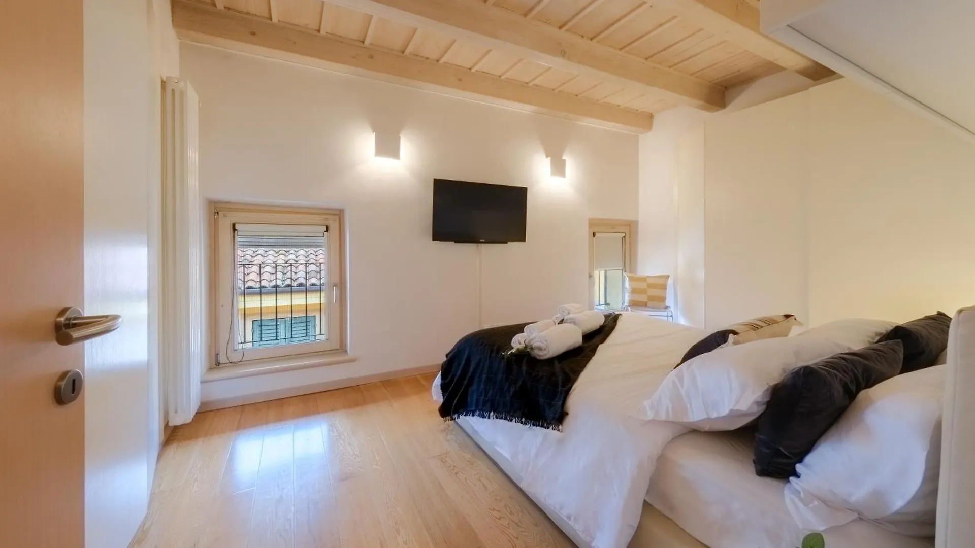 Shakespeare Suite Verona Apartment